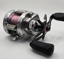 Moulinet Daiwa Catalina BJ 100P-RM Baitcast main droite du Japon
