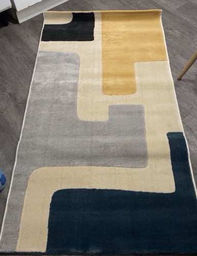 Tapis rectangulaire moderne