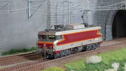 Models 10320s locomotive - ls,