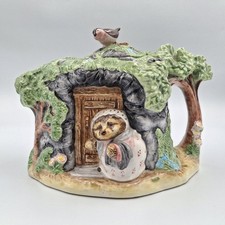 Vintage 1998 Enesco Beatrix Potter Mrs. Tiggy-Winkle Ceramic Teapot w/ Lid RARE