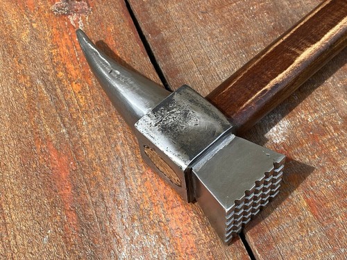 Marteau forgeron forgé à - de,