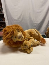 Peluches le roi lion Mufasa et