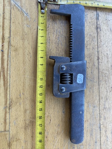 465 old tool - (n°465,