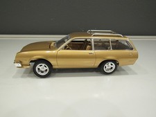 1970s Ford Pinto Station Wagon model Car kit 1/25  MPC vintage