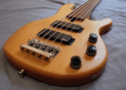 Basse cordes yamaha bbn5 - basse,