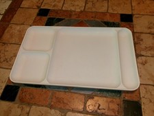 TUPPERWARE  PLATEAU REPAS COMPARTIMENT