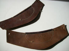 TRADITION - DESSUS DE PIED CUIR ORNEMENTES DE SABOTS