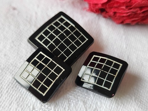 Trio boutons anciens verre - boutons,