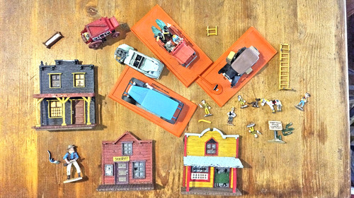 Lot figurines lucky luke - ,