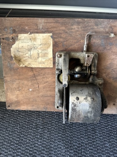 Ancien moteur gramophone phono - gramophone,