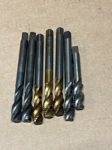 Lot tarauds m12 - 7,