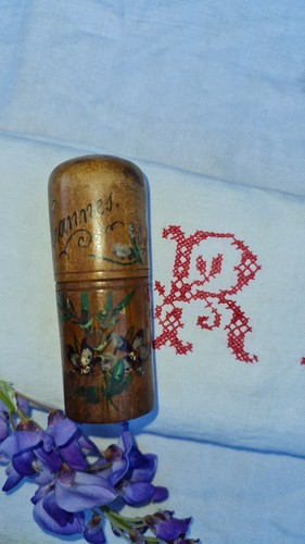 Ancien porte aiguilles bois - ancien,