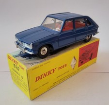 DINKY TOYS 537 RENAULT 16