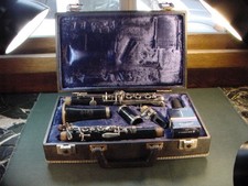 Vintage Bundy Resonite Selmer Co USA Clarinette with Case Estate Find