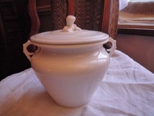 Sucrier en porcelaine blanche