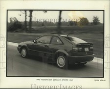 1990 Press Photo Volkswagen's 1990 Corrado features a rear spoiler - mjx81762