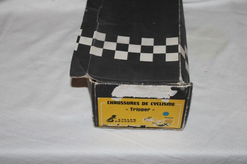 Boîte vide chaussures - boîte,