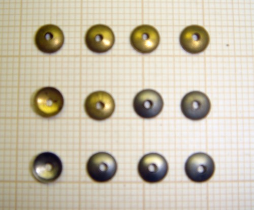 Très petites gouttes acier - petites,
