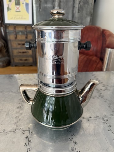 Ancienne cafetière métal