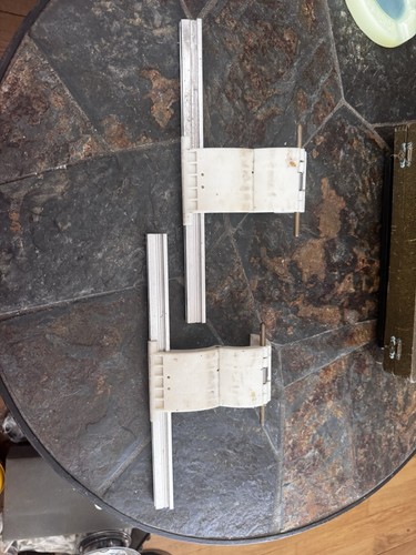 Lot attaches de tablier - 2,