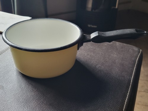 Casserole métal émail - , jaune