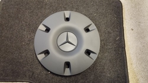 Neuf enjoliveur mercedes - neuf,