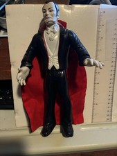 Universal  Monsters Dracula 10" Vintage Action Figure Placo Toys