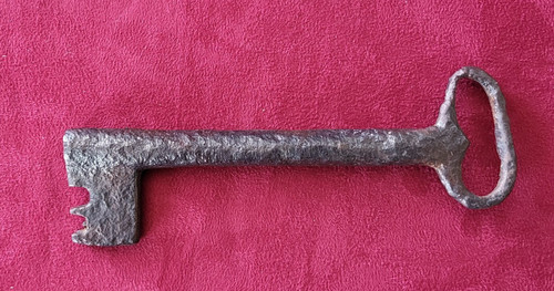 Grosse clef ancienne fer - en,