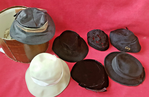 Lot chapeaux ancien - de,