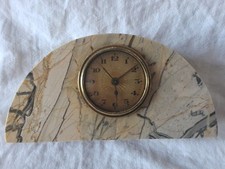 Horloge pendule de cheminée en marbre fonctionne très bien LG 18cm HT 9cm 1kg170