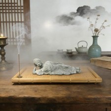 Statue de Bouddha couché