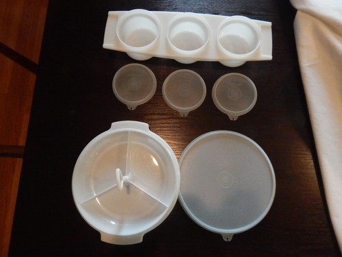 Lot vntg tupperware serving - lot,