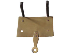 Petite étagère en laiton et