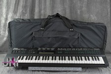 YAMAHA DX7 II-FD Digital Programmable Algorithm Synthesizer in Very Good.
