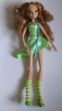 poupée WINX CLUB FLORA doll