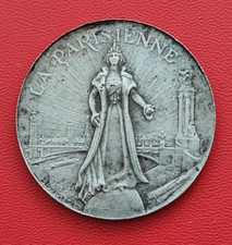 MÉDAILLE LA PARISIENNE
