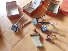 4 TONDEUSES MANUELLES DE