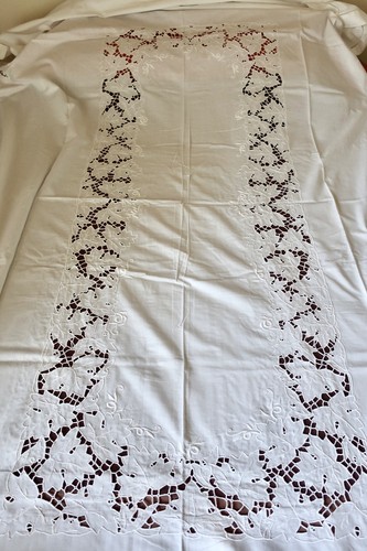Grande nappe ancienne - grande,