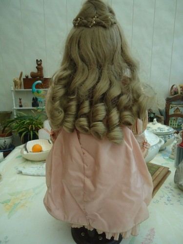 Poupee mundia les - poupee,