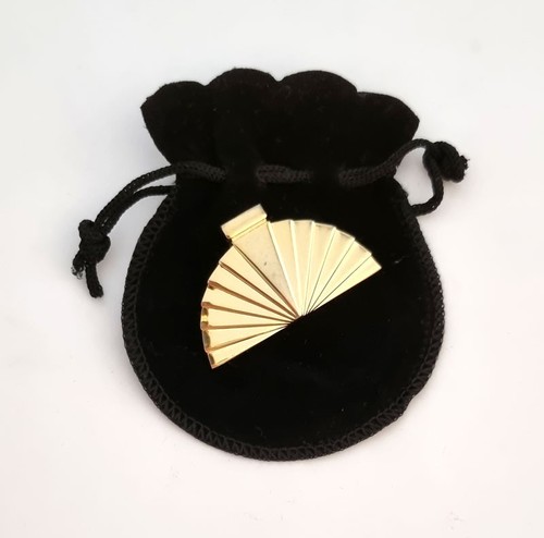 Broche karl lagerfeld le - broche,