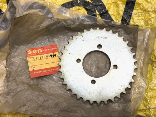 Pignon arrière suzuki a80 - suzuki,