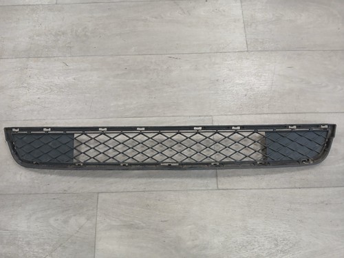 Grille inférieure pare - inférieure, de