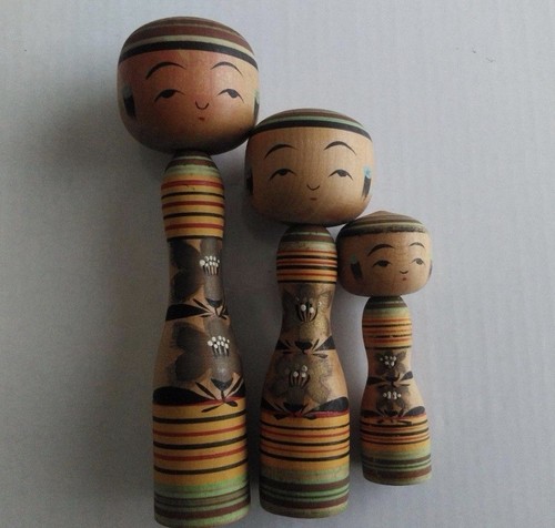 Lot poupées kokeshi - de,