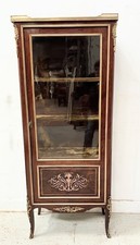 Vitrine de style Louis XV en