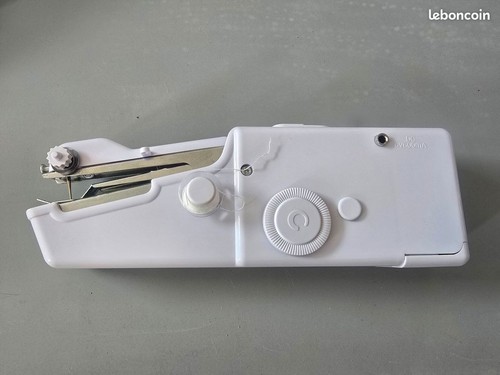 Petite machine coudre - petite,