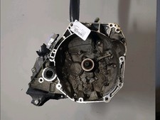 MOTEUR -- Renault Captur (2R) 2015 320104691R