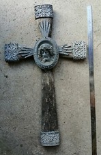 très grand crucifix croix