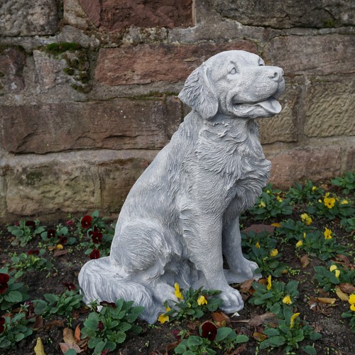 Figurine pierre golden - en,