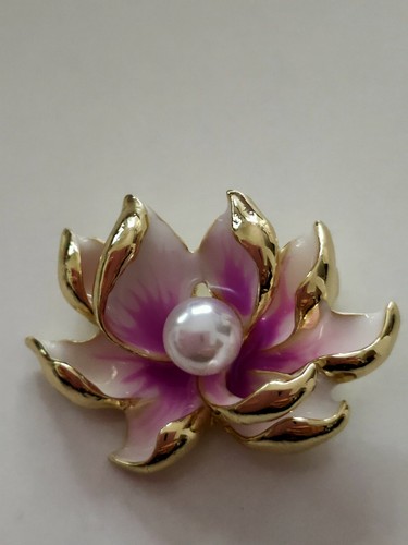 Jolie broche fleur lotus en - lotus,