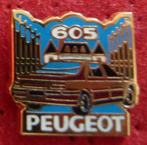 Pin peugeot 605 zamac - pin's,